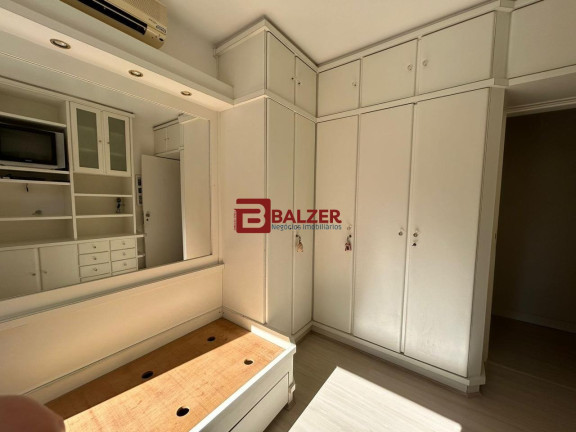 Imagem Apartamento com 3 Quartos à Venda, 139 m² em Centro - Florianópolis Imagem Apartamento com 3 Quartos à Venda, 139 m² em Centro - Florianópolis