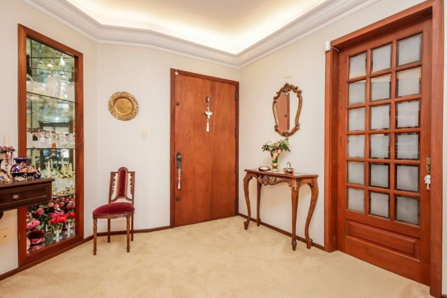 Imagem Imóvel com 3 Quartos à Venda, 109 m² em Auxiliadora - Porto Alegre Imagem Imóvel com 3 Quartos à Venda, 109 m² em Auxiliadora - Porto Alegre
