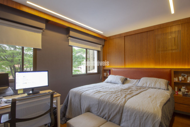 Imagem Apartamento com 4 Quartos à Venda, 240 m² em Real Parque - São Paulo Imagem Apartamento com 4 Quartos à Venda, 240 m² em Real Parque - São Paulo