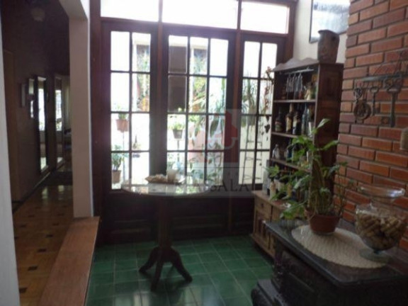 Imagem Casa com 3 Quartos à Venda, 151 m² em Santana - Porto Alegre Imagem Casa com 3 Quartos à Venda, 151 m² em Santana - Porto Alegre