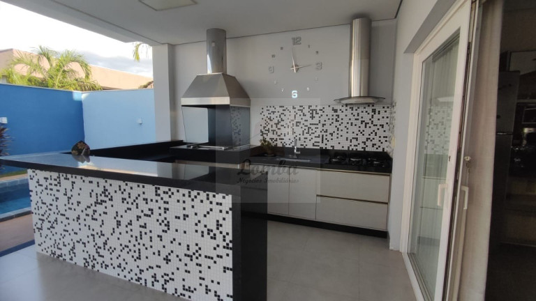 Imagem Casa com 4 Quartos à Venda, 406 m² em Jardim Itália - Cuiabá Imagem Casa com 4 Quartos à Venda, 406 m² em Jardim Itália - Cuiabá