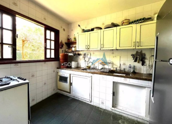 Imagem Casa com 3 Quartos à Venda, 750 m² em Albuquerque - Teresópolis Imagem Casa com 3 Quartos à Venda, 750 m² em Albuquerque - Teresópolis