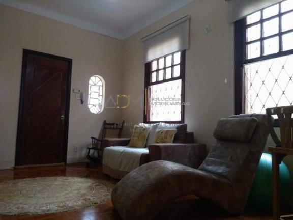Imagem Casa com 3 Quartos à Venda, 155 m² em Centro - Botucatu Imagem Casa com 3 Quartos à Venda, 155 m² em Centro - Botucatu