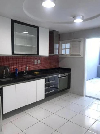 Imagem Casa com 4 Quartos à Venda, 213 m² em Cidade Dos Funcionários - Fortaleza Imagem Casa com 4 Quartos à Venda, 213 m² em Cidade Dos Funcionários - Fortaleza