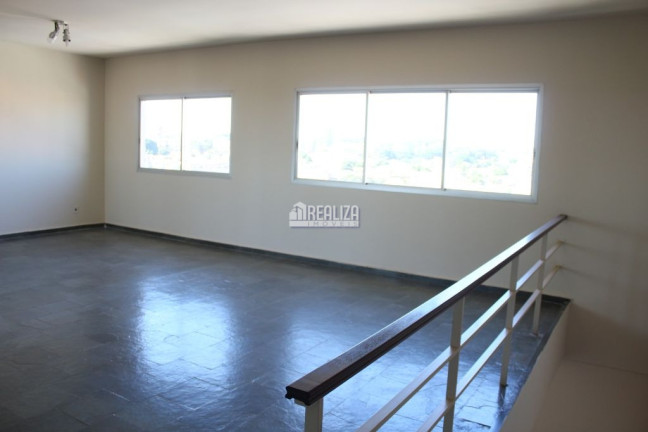 Imagem Apartamento com 4 Quartos à Venda, 318 m² em Boa Vista - Uberaba Imagem Apartamento com 4 Quartos à Venda, 318 m² em Boa Vista - Uberaba