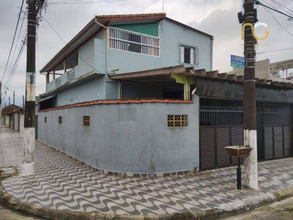 Sobrado com 4 Quartos à Venda, 250 m² em Balneário Pires - Praia Grande