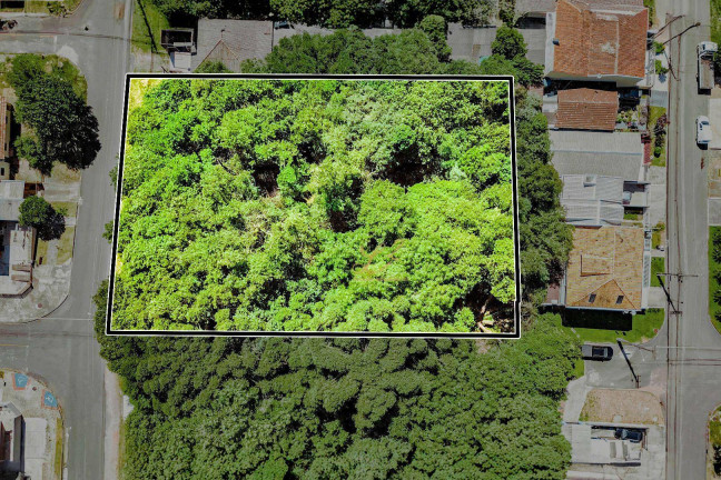 Imagem Terreno à Venda, 2.189 m² em Pinheirinho - Curitiba Imagem Terreno à Venda, 2.189 m² em Pinheirinho - Curitiba