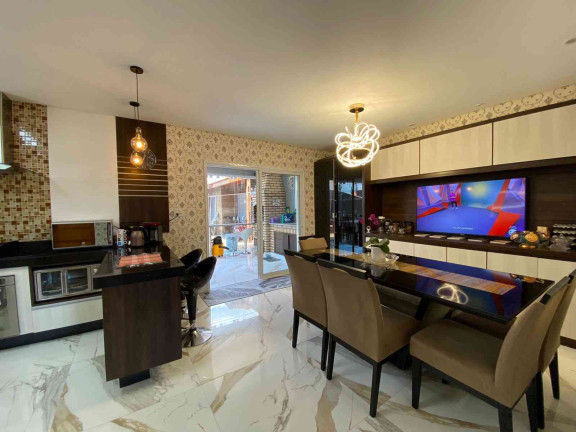 Imagem Casa com 4 Quartos à Venda, 300 m² em Brisas - Mogi Das Cruzes Imagem Casa com 4 Quartos à Venda, 300 m² em Brisas - Mogi Das Cruzes