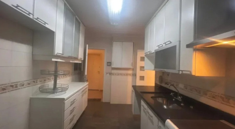 Imagem Imóvel com 3 Quartos à Venda, 116 m² em Moema - São Paulo Imagem Imóvel com 3 Quartos à Venda, 116 m² em Moema - São Paulo