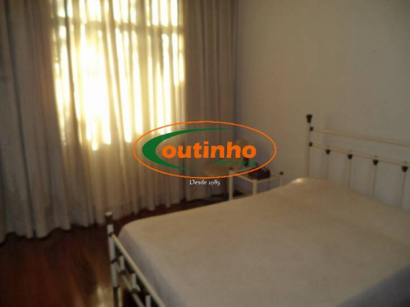 Imagem Casa com 3 Quartos à Venda, 215 m² em Maracanã - Rio De Janeiro Imagem Casa com 3 Quartos à Venda, 215 m² em Maracanã - Rio De Janeiro