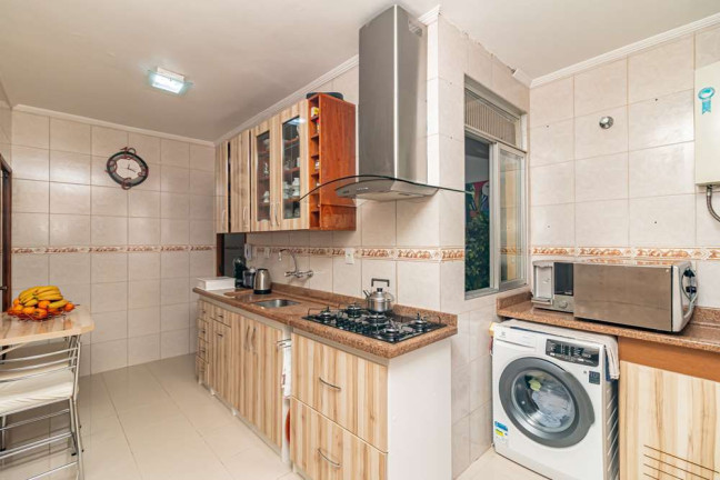 Imagem Imóvel com 3 Quartos à Venda, em Bom Fim - Porto Alegre Imagem Imóvel com 3 Quartos à Venda, em Bom Fim - Porto Alegre