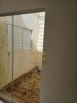 Imagem Imóvel com 3 Quartos à Venda, 80 m² em Jardim Pequena Londres - Londrina