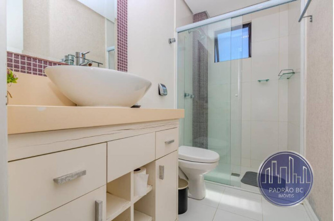 Imagem Apartamento com 3 Quartos para Alugar, 100 m² em Centro - Balneário Camboriú Imagem Apartamento com 3 Quartos para Alugar, 100 m² em Centro - Balneário Camboriú