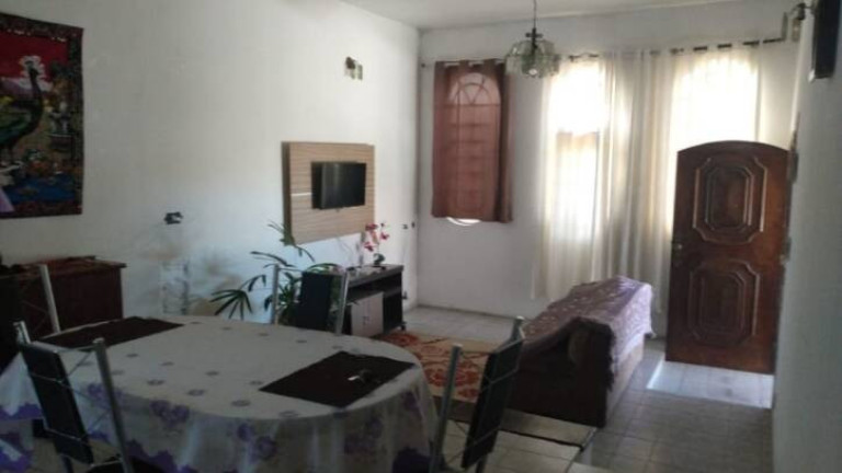 Imagem Casa com 4 Quartos à Venda, 270 m² em Parque São Jorge - Taubaté Imagem Casa com 4 Quartos à Venda, 270 m² em Parque São Jorge - Taubaté