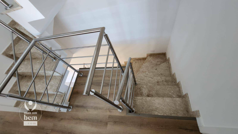 Imagem Sobrado com 3 Quartos à Venda, 104 m² em Tingui - Curitiba
