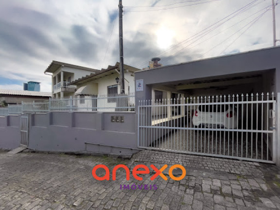 Casa com 5 Quartos à Venda, 350 m² em Velha - Blumenau