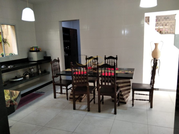 Imagem Casa com 5 Quartos à Venda, 370 m² em Ouro Preto - Belo Horizonte Imagem Casa com 5 Quartos à Venda, 370 m² em Ouro Preto - Belo Horizonte