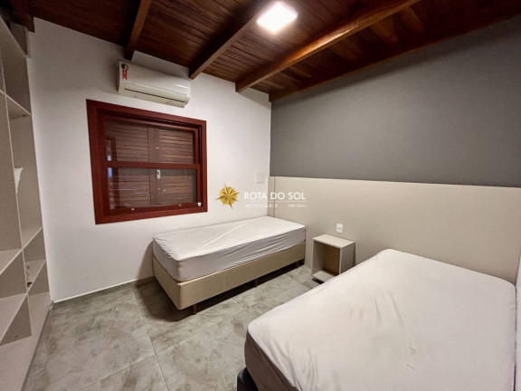 Imagem Casa com 3 Quartos à Venda, 180 m² em Centro - Bombinhas Imagem Casa com 3 Quartos à Venda, 180 m² em Centro - Bombinhas