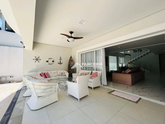 Imagem Casa com 7 Quartos à Venda, 480 m² em Riviera Módulo 5 - Bertioga Imagem Casa com 7 Quartos à Venda, 480 m² em Riviera Módulo 5 - Bertioga