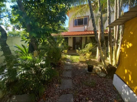 Casa com 3 Quartos à Venda, 360 m² em Vargem Pequena - Rio De Janeiro
