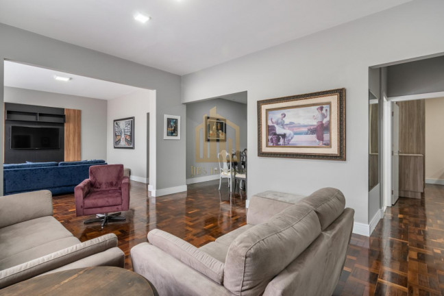 Imagem Apartamento com 3 Quartos à Venda, 165 m² em Centro - Curitiba