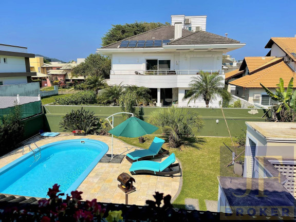 Imagem Casa com 5 Quartos para Temporada, 350 m² em Jurerê Internacional - Florianópolis Imagem Casa com 5 Quartos para Temporada, 350 m² em Jurerê Internacional - Florianópolis