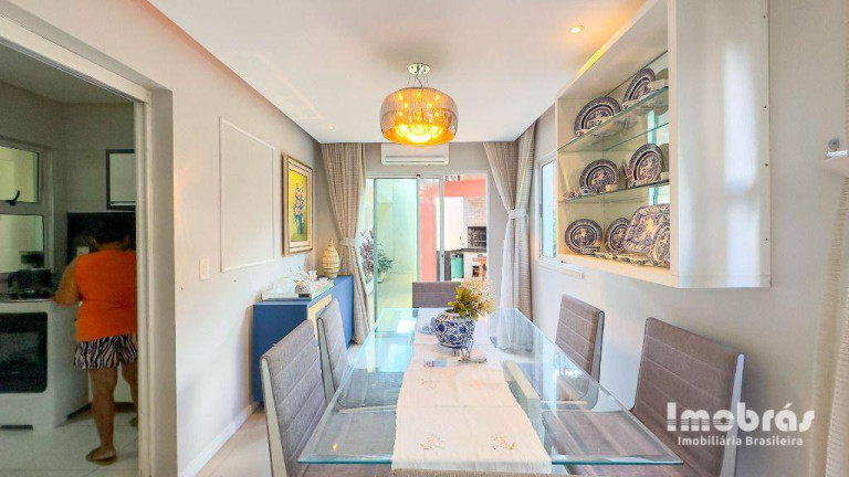 Imagem Casa com 3 Quartos à Venda, 140 m² em Engenheiro Luciano Cavalcante - Fortaleza Imagem Casa com 3 Quartos à Venda, 140 m² em Engenheiro Luciano Cavalcante - Fortaleza