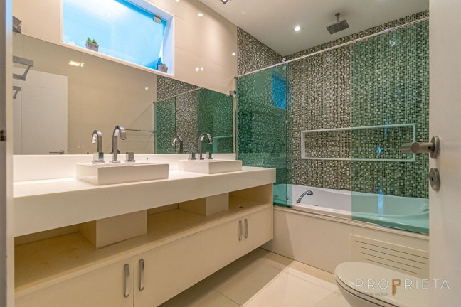 Imagem Casa de Condomínio com 4 Quartos à Venda, 525 m² em Humaita - Rio De Janeiro