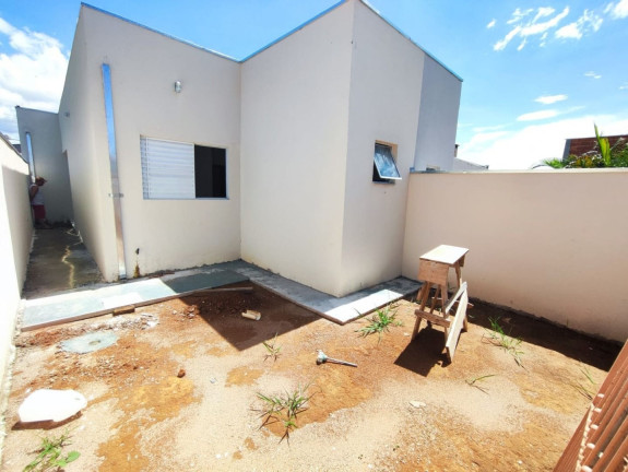 Imagem Casa com 2 Quartos à Venda, 67 m² em Residencial Estoril - Taubaté Imagem Casa com 2 Quartos à Venda, 67 m² em Residencial Estoril - Taubaté