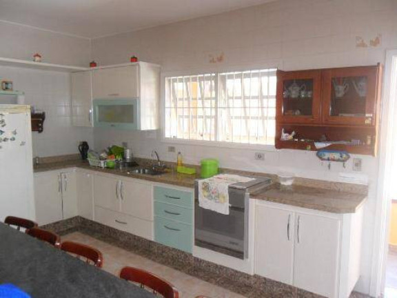 Imagem Casa com 3 Quartos para Temporada, 600 m² em Belmira Novaes - Peruíbe Imagem Casa com 3 Quartos para Temporada, 600 m² em Belmira Novaes - Peruíbe