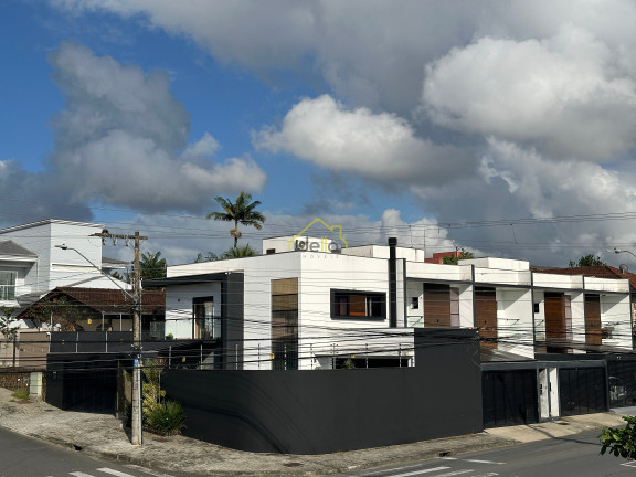 Imagem Casa com 3 Quartos à Venda, 116 m² em Iririú - Joinville Imagem Casa com 3 Quartos à Venda, 116 m² em Iririú - Joinville