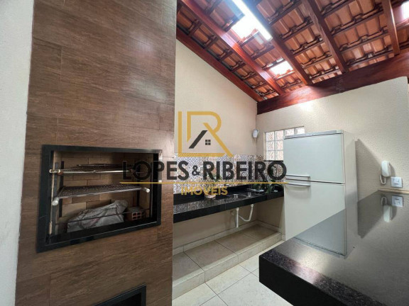 Imagem Casa com 3 Quartos à Venda, 250 m² em Jardim Regina - Botucatu Imagem Casa com 3 Quartos à Venda, 250 m² em Jardim Regina - Botucatu