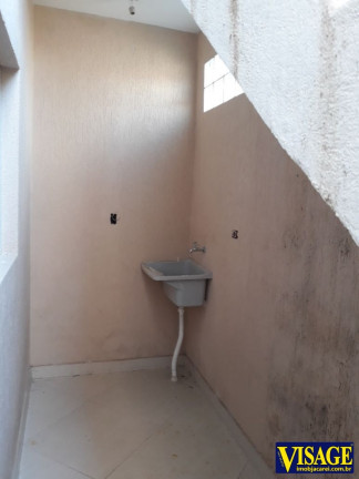 Imagem Sobrado com 2 Quartos à Venda, em Jd. St. Marina - Jacareí Imagem Sobrado com 2 Quartos à Venda, em Jd. St. Marina - Jacareí