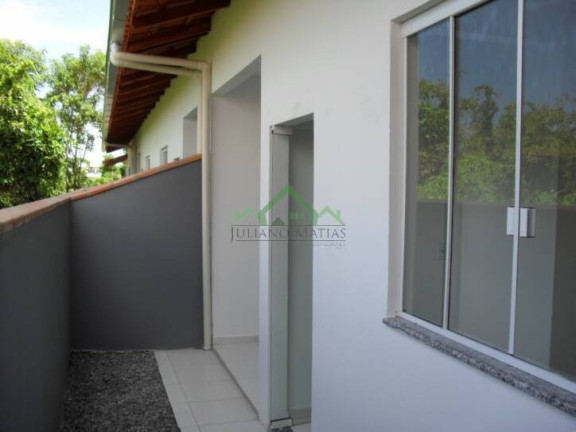 Imagem Casa com 2 Quartos à Venda, 70 m² em Centro - Balneário Barra Do Sul