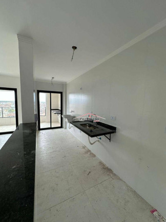 Apartamento com 2 Quartos à Venda, 65 m² em Maracanã - Praia Grande