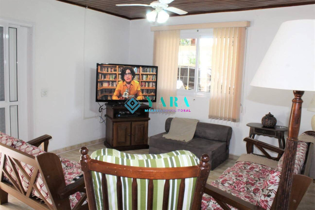 Imagem Casa com 3 Quartos à Venda, 510 m² em Enseada - Ubatuba