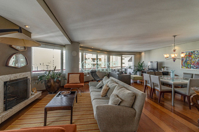 Apartamento com 3 Quartos à Venda, 350 m² em Panamby - São Paulo