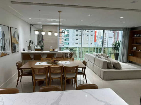 Imagem Apartamento com 4 Quartos à Venda, 162 m² em Centro - Balneário Camboriú Imagem Apartamento com 4 Quartos à Venda, 162 m² em Centro - Balneário Camboriú