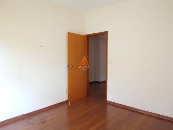 Imagem Casa com 3 Quartos à Venda, 185 m² Imagem Casa com 3 Quartos à Venda, 185 m²