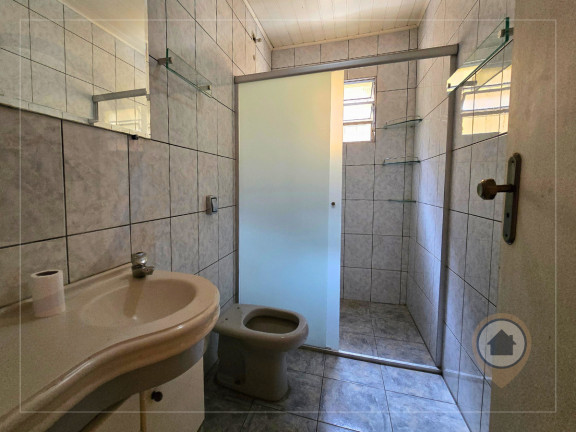 Imagem Casa com 4 Quartos à Venda, 180 m² em Guarulhos Imagem Casa com 4 Quartos à Venda, 180 m² em Guarulhos