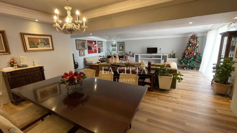 Imagem Apartamento com 3 Quartos à Venda, 290 m² em Centro - Balneário Camboriú Imagem Apartamento com 3 Quartos à Venda, 290 m² em Centro - Balneário Camboriú