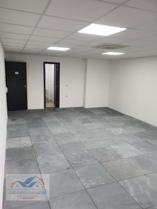 Sala Comercial à Venda, 50 m² em Vila Hamburguesa - São Paulo