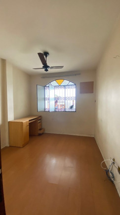 Imagem Casa com 4 Quartos à Venda, 225 m² em Bento Ribeiro - Rio De Janeiro Imagem Casa com 4 Quartos à Venda, 225 m² em Bento Ribeiro - Rio De Janeiro