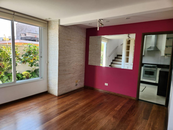 Casa com 3 Quartos para Alugar, 189 m² em Mirandópolis - São Paulo