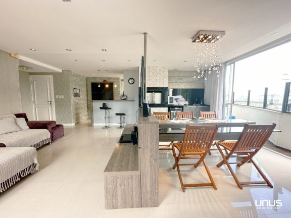 Imagem Cobertura com 3 Quartos à Venda, 268 m² em Coqueiros - Florianópolis