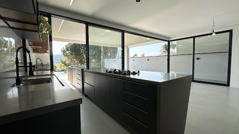 Imagem Casa com 4 Quartos à Venda, 350 m² em Aruã Eco Park - Mogi Das Cruzes Imagem Casa com 4 Quartos à Venda, 350 m² em Aruã Eco Park - Mogi Das Cruzes