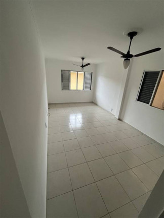 Imagem Kitnet à Venda, 37 m² em Tupi - Praia Grande Imagem Kitnet à Venda, 37 m² em Tupi - Praia Grande