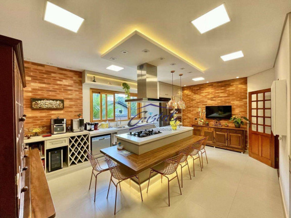 Casa com 3 Quartos à Venda ou Locação, 321 m² em Granja Viana - Cotia