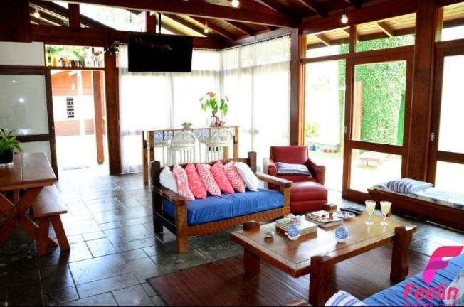 Imagem Casa com 4 Quartos à Venda, 400 m² em Lagoa Da Conceição - Florianópolis