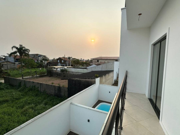 Imagem Casa com 3 Quartos à Venda, 119 m² em Costeira - Balneário Barra Do Sul Imagem Casa com 3 Quartos à Venda, 119 m² em Costeira - Balneário Barra Do Sul